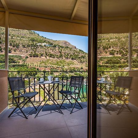 Suite Altamarea "Sea View Studios" Castellammare del Golfo Kültér fotó