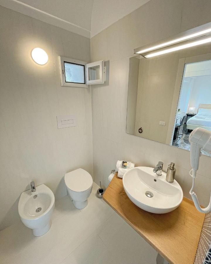 Suite Altamarea "Sea View Studios" Castellammare del Golfo Kültér fotó