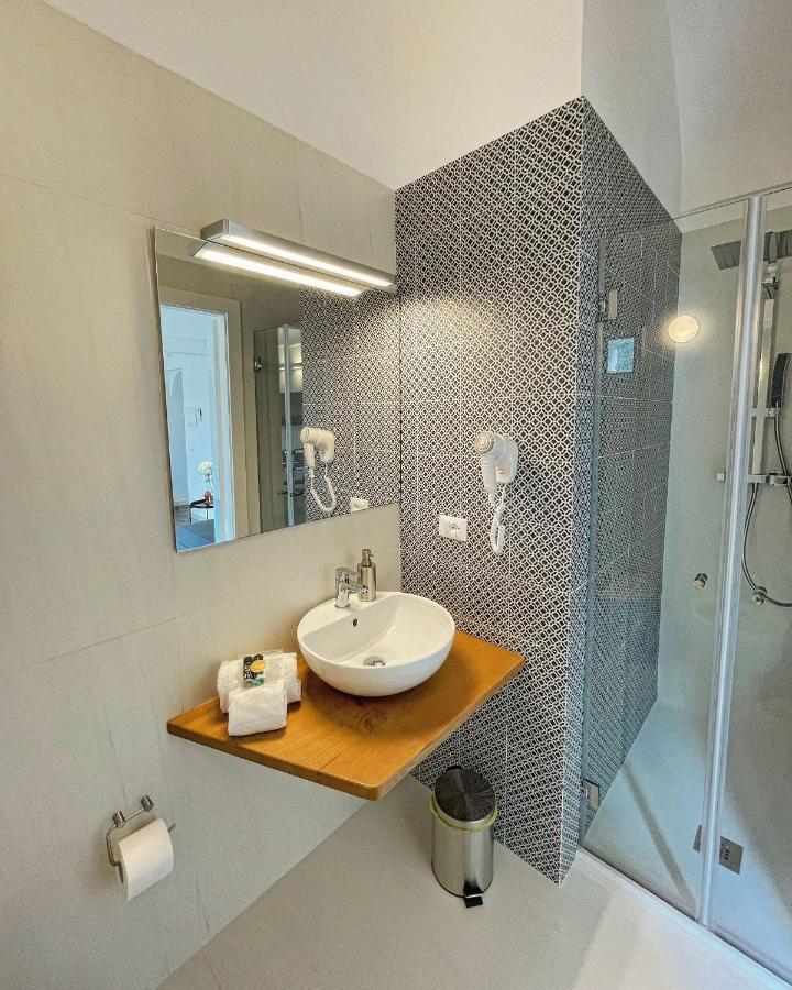Suite Altamarea "Sea View Studios" Castellammare del Golfo Kültér fotó