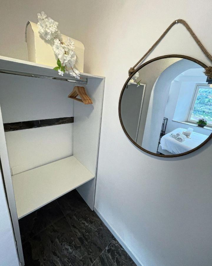 Suite Altamarea "Sea View Studios" Castellammare del Golfo Kültér fotó