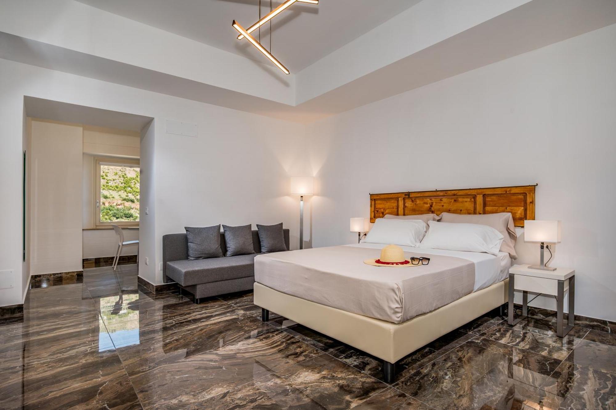 Suite Altamarea "Sea View Studios" Castellammare del Golfo Kültér fotó